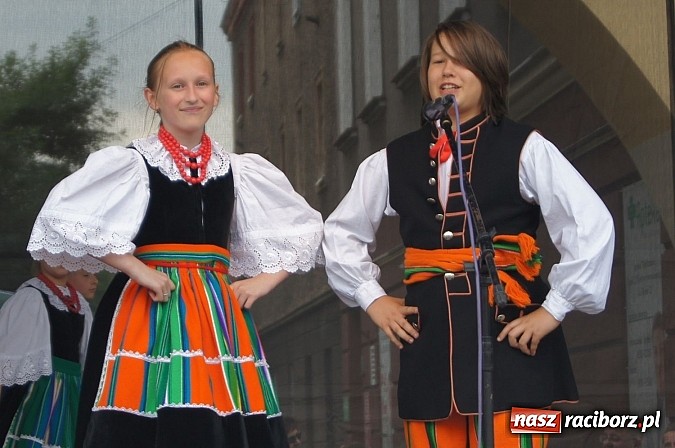 Zdjęcie w galerii na portalu naszraciborz.pl: Dni Raciborza - występy artystyczne na Rynku wiadomości z regionu
