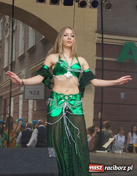 Zdjęcie w galerii na portalu naszraciborz.pl: Dni Raciborza - występy artystyczne na Rynku wiadomości z regionu