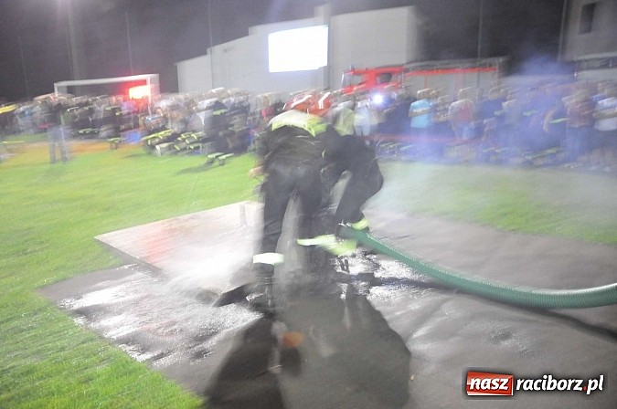 Zdjęcie w galerii na portalu naszraciborz.pl: Siódme Nocne Zawody Strażackie w Bolesławiu. Seria niespodzianek wiadomości z regionu