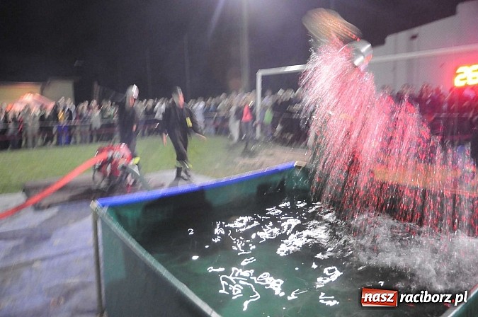Zdjęcie w galerii na portalu naszraciborz.pl: Siódme Nocne Zawody Strażackie w Bolesławiu. Seria niespodzianek wiadomości z regionu