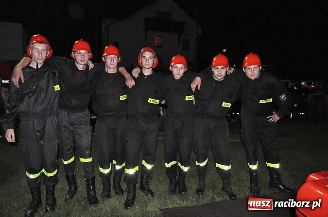 Zdjęcie w galerii na portalu naszraciborz.pl: Siódme Nocne Zawody Strażackie w Bolesławiu. Seria niespodzianek wiadomości z regionu
