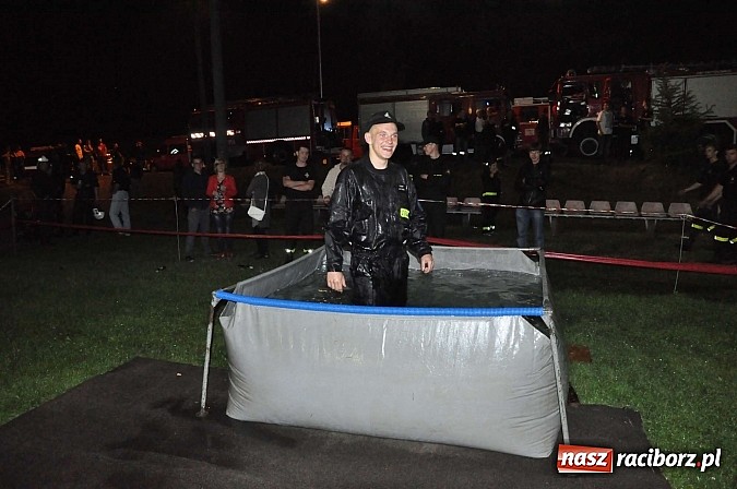 Zdjęcie w galerii na portalu naszraciborz.pl: Siódme Nocne Zawody Strażackie w Bolesławiu. Seria niespodzianek wiadomości z regionu