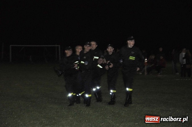Zdjęcie w galerii na portalu naszraciborz.pl: Siódme Nocne Zawody Strażackie w Bolesławiu. Seria niespodzianek wiadomości z regionu