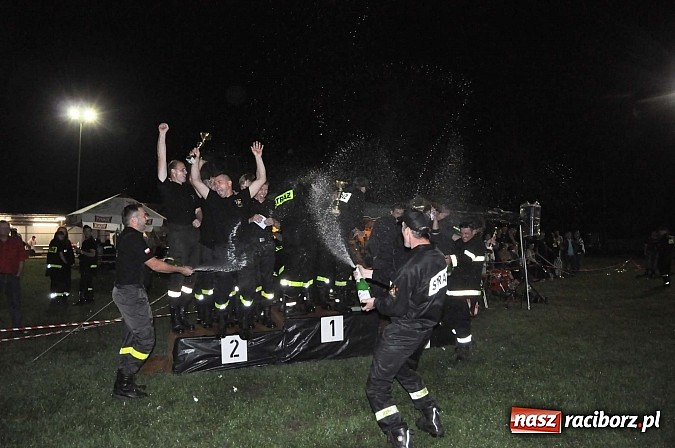 Zdjęcie w galerii na portalu naszraciborz.pl: Siódme Nocne Zawody Strażackie w Bolesławiu. Seria niespodzianek wiadomości z regionu
