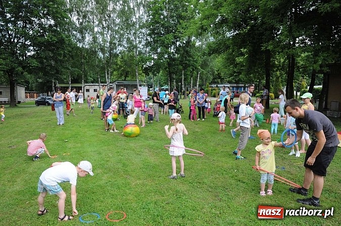 Zdjęcie w galerii na portalu naszraciborz.pl: Bajkowy las - moc rodzinnej zabawy w Oborze wiadomości z regionu