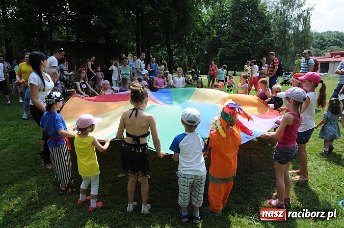 Zdjęcie w galerii na portalu naszraciborz.pl: Bajkowy las - moc rodzinnej zabawy w Oborze wiadomości z regionu