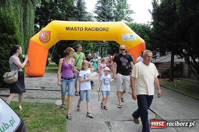 Zdjęcie w galerii na portalu naszraciborz.pl: Bajkowy las - moc rodzinnej zabawy w Oborze wiadomości z regionu