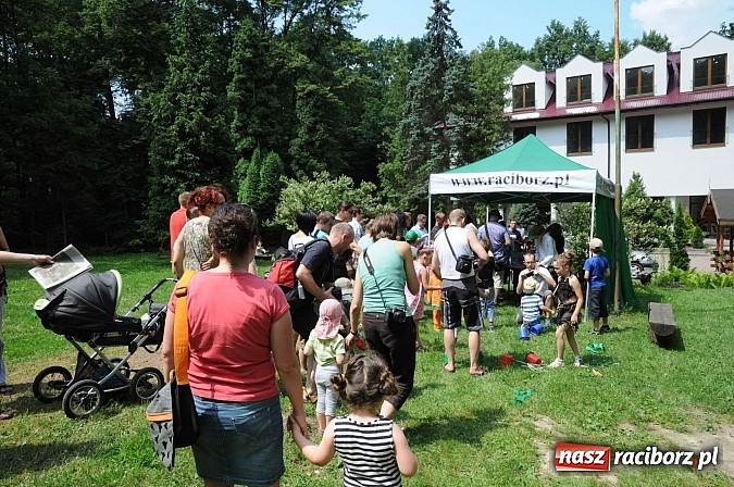 Zdjęcie w galerii na portalu naszraciborz.pl: Bajkowy las - moc rodzinnej zabawy w Oborze wiadomości z regionu