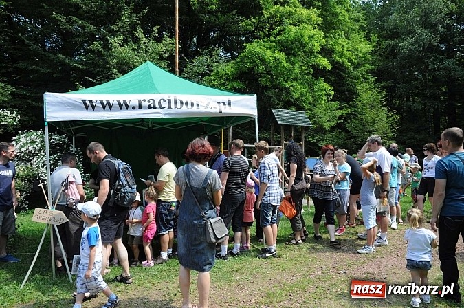 Zdjęcie w galerii na portalu naszraciborz.pl: Bajkowy las - moc rodzinnej zabawy w Oborze wiadomości z regionu