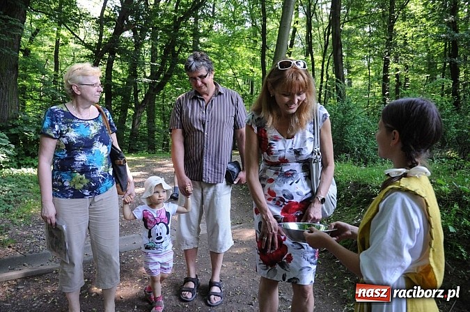 Zdjęcie w galerii na portalu naszraciborz.pl: Bajkowy las - moc rodzinnej zabawy w Oborze wiadomości z regionu