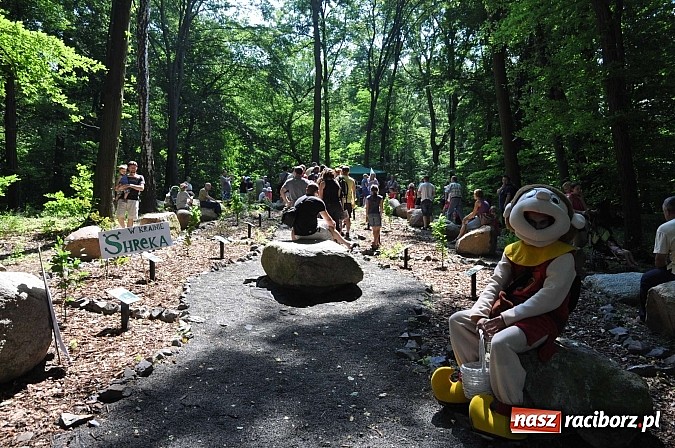 Zdjęcie w galerii na portalu naszraciborz.pl: Bajkowy las - moc rodzinnej zabawy w Oborze wiadomości z regionu