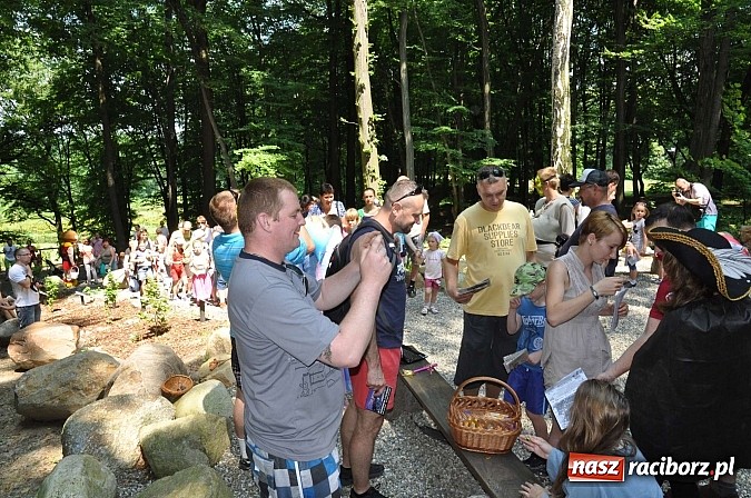Zdjęcie w galerii na portalu naszraciborz.pl: Bajkowy las - moc rodzinnej zabawy w Oborze wiadomości z regionu