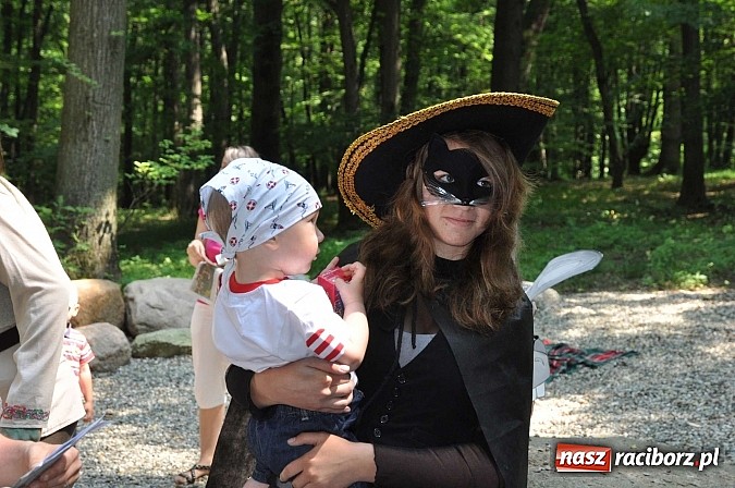Zdjęcie w galerii na portalu naszraciborz.pl: Bajkowy las - moc rodzinnej zabawy w Oborze wiadomości z regionu