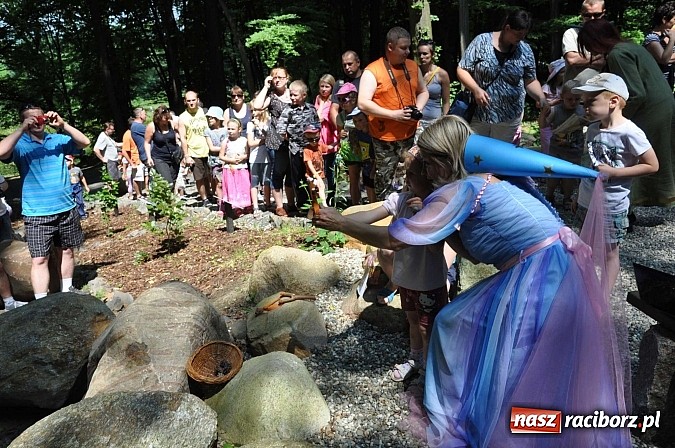 Zdjęcie w galerii na portalu naszraciborz.pl: Bajkowy las - moc rodzinnej zabawy w Oborze wiadomości z regionu