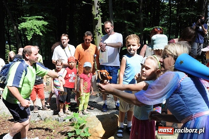 Zdjęcie w galerii na portalu naszraciborz.pl: Bajkowy las - moc rodzinnej zabawy w Oborze wiadomości z regionu