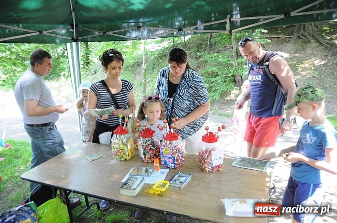 Zdjęcie w galerii na portalu naszraciborz.pl: Bajkowy las - moc rodzinnej zabawy w Oborze wiadomości z regionu