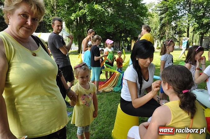 Zdjęcie w galerii na portalu naszraciborz.pl: Bajkowy las - moc rodzinnej zabawy w Oborze wiadomości z regionu