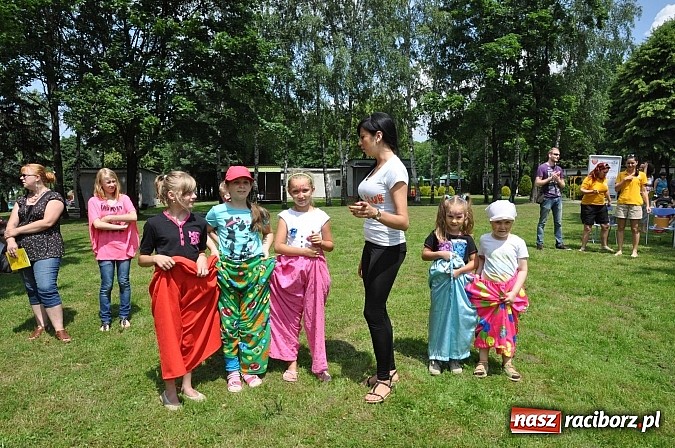 Zdjęcie w galerii na portalu naszraciborz.pl: Bajkowy las - moc rodzinnej zabawy w Oborze wiadomości z regionu
