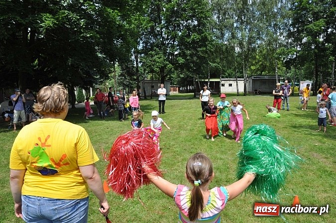 Zdjęcie w galerii na portalu naszraciborz.pl: Bajkowy las - moc rodzinnej zabawy w Oborze wiadomości z regionu