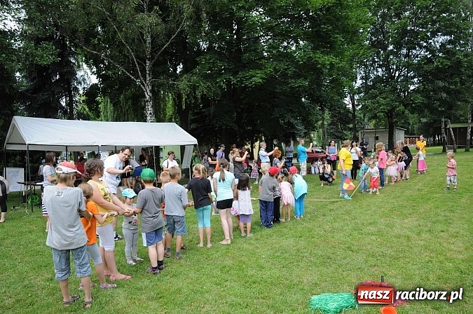 Zdjęcie w galerii na portalu naszraciborz.pl: Bajkowy las - moc rodzinnej zabawy w Oborze wiadomości z regionu