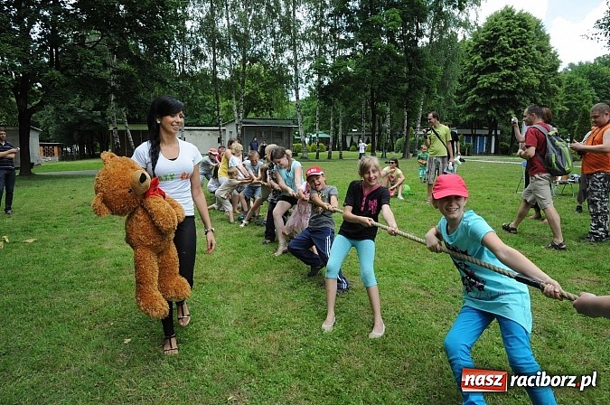 Zdjęcie w galerii na portalu naszraciborz.pl: Bajkowy las - moc rodzinnej zabawy w Oborze wiadomości z regionu