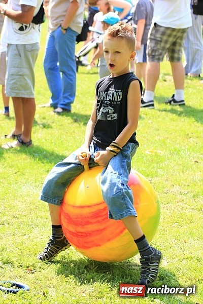 Zdjęcie w galerii na portalu naszraciborz.pl: Bajkowy las - moc rodzinnej zabawy w Oborze wiadomości z regionu