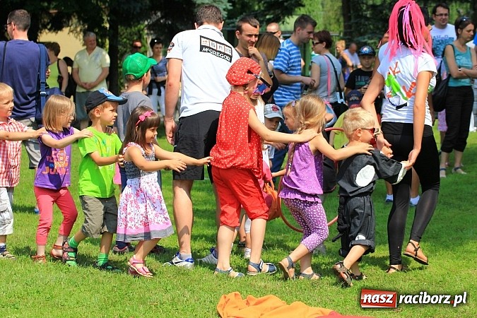 Zdjęcie w galerii na portalu naszraciborz.pl: Bajkowy las - moc rodzinnej zabawy w Oborze wiadomości z regionu