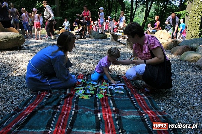 Zdjęcie w galerii na portalu naszraciborz.pl: Bajkowy las - moc rodzinnej zabawy w Oborze wiadomości z regionu