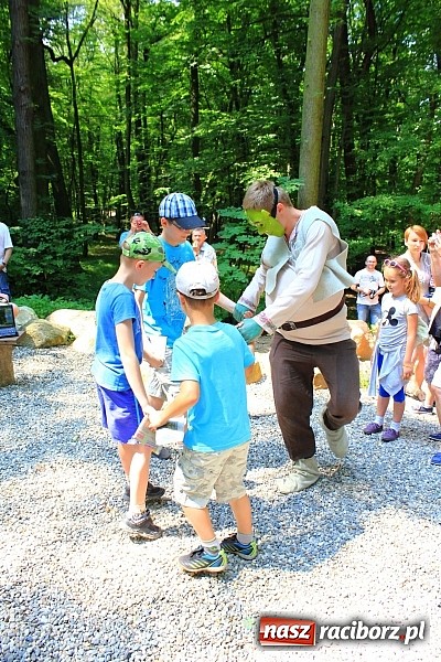 Zdjęcie w galerii na portalu naszraciborz.pl: Bajkowy las - moc rodzinnej zabawy w Oborze wiadomości z regionu