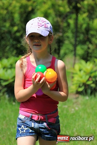 Zdjęcie w galerii na portalu naszraciborz.pl: Bajkowy las - moc rodzinnej zabawy w Oborze wiadomości z regionu