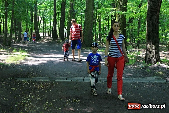 Zdjęcie w galerii na portalu naszraciborz.pl: Bajkowy las - moc rodzinnej zabawy w Oborze wiadomości z regionu
