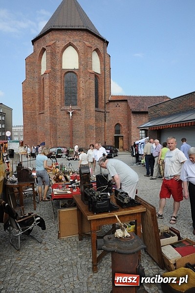 Zdjęcie w galerii na portalu naszraciborz.pl: Starocie wróciły na raciborskie targowisko wiadomości z regionu