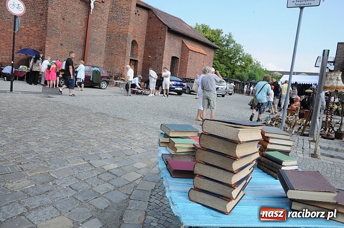 Zdjęcie w galerii na portalu naszraciborz.pl: Starocie wróciły na raciborskie targowisko wiadomości z regionu