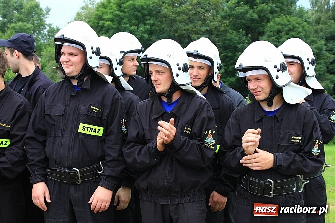 Zdjęcie w galerii na portalu naszraciborz.pl: Gminne zawody sportowo-pożarnicze w Modzurowie z okazji jubileuszu OSP wiadomości z regionu