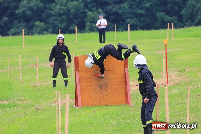 Zdjęcie w galerii na portalu naszraciborz.pl: Gminne zawody sportowo-pożarnicze w Modzurowie z okazji jubileuszu OSP wiadomości z regionu