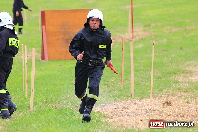 Zdjęcie w galerii na portalu naszraciborz.pl: Gminne zawody sportowo-pożarnicze w Modzurowie z okazji jubileuszu OSP wiadomości z regionu