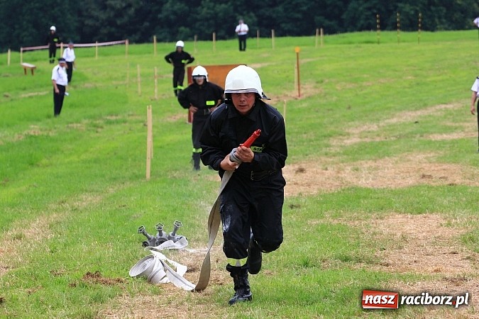 Zdjęcie w galerii na portalu naszraciborz.pl: Gminne zawody sportowo-pożarnicze w Modzurowie z okazji jubileuszu OSP wiadomości z regionu