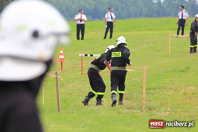 Zdjęcie w galerii na portalu naszraciborz.pl: Gminne zawody sportowo-pożarnicze w Modzurowie z okazji jubileuszu OSP wiadomości z regionu