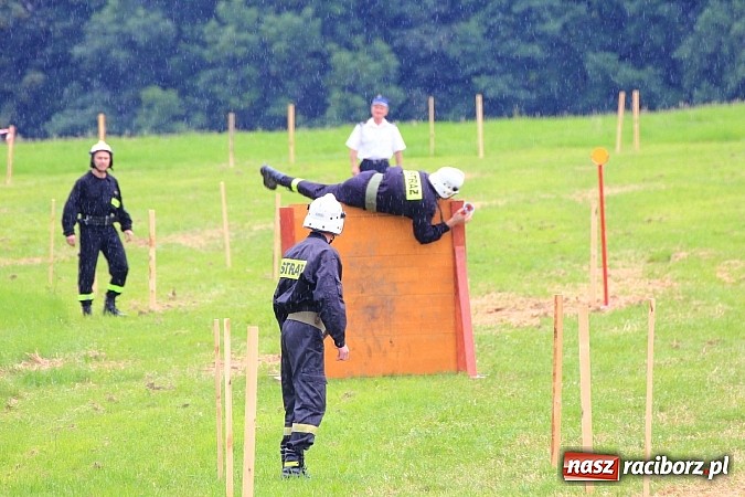 Zdjęcie w galerii na portalu naszraciborz.pl: Gminne zawody sportowo-pożarnicze w Modzurowie z okazji jubileuszu OSP wiadomości z regionu