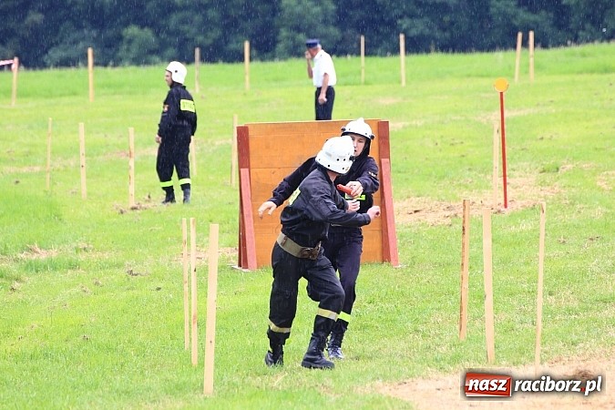 Zdjęcie w galerii na portalu naszraciborz.pl: Gminne zawody sportowo-pożarnicze w Modzurowie z okazji jubileuszu OSP wiadomości z regionu
