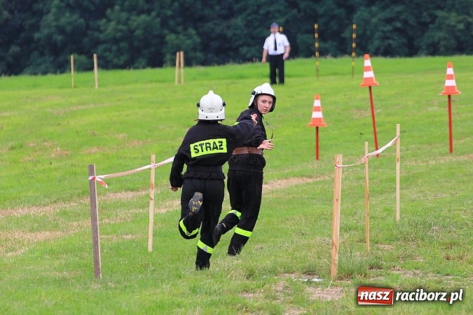 Zdjęcie w galerii na portalu naszraciborz.pl: Gminne zawody sportowo-pożarnicze w Modzurowie z okazji jubileuszu OSP wiadomości z regionu