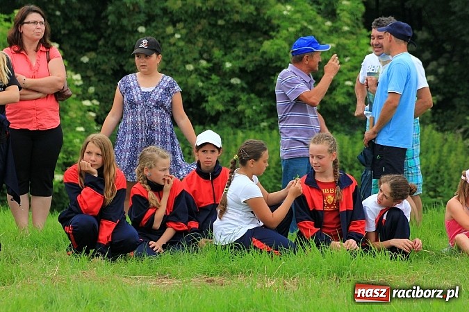Zdjęcie w galerii na portalu naszraciborz.pl: Gminne zawody sportowo-pożarnicze w Modzurowie z okazji jubileuszu OSP wiadomości z regionu