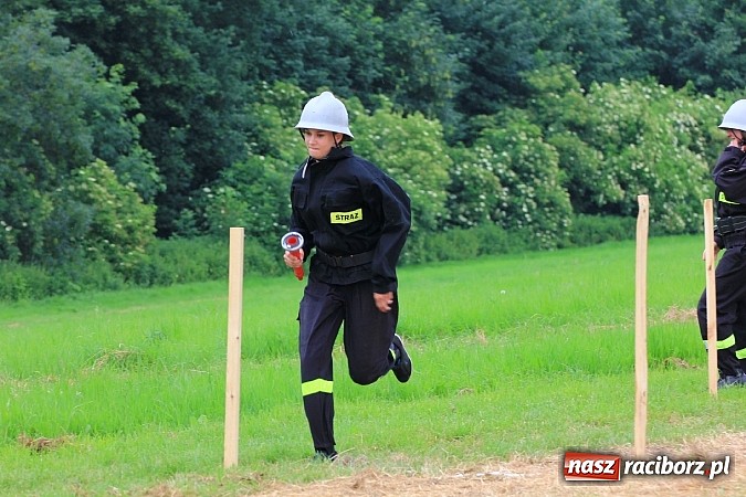 Zdjęcie w galerii na portalu naszraciborz.pl: Gminne zawody sportowo-pożarnicze w Modzurowie z okazji jubileuszu OSP wiadomości z regionu