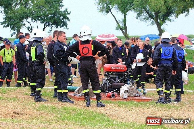 Zdjęcie w galerii na portalu naszraciborz.pl: Gminne zawody sportowo-pożarnicze w Modzurowie z okazji jubileuszu OSP wiadomości z regionu