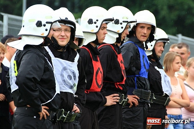 Zdjęcie w galerii na portalu naszraciborz.pl: Gminne zawody sportowo-pożarnicze w Modzurowie z okazji jubileuszu OSP wiadomości z regionu