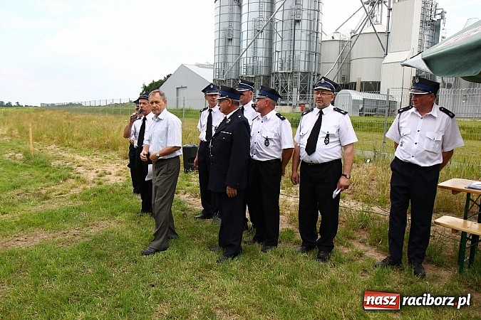 Zdjęcie w galerii na portalu naszraciborz.pl: Gminne zawody sportowo-pożarnicze w Modzurowie z okazji jubileuszu OSP wiadomości z regionu