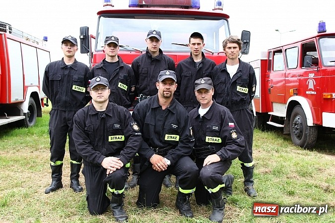 Zdjęcie w galerii na portalu naszraciborz.pl: Gminne zawody sportowo-pożarnicze w Modzurowie z okazji jubileuszu OSP wiadomości z regionu