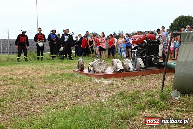 Zdjęcie w galerii na portalu naszraciborz.pl: Gminne zawody sportowo-pożarnicze w Modzurowie z okazji jubileuszu OSP wiadomości z regionu