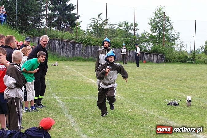 Zdjęcie w galerii na portalu naszraciborz.pl: Strażacy ochotnicy rywalizowali w Pogrzebieniu wiadomości z regionu