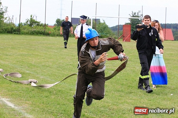Zdjęcie w galerii na portalu naszraciborz.pl: Strażacy ochotnicy rywalizowali w Pogrzebieniu wiadomości z regionu